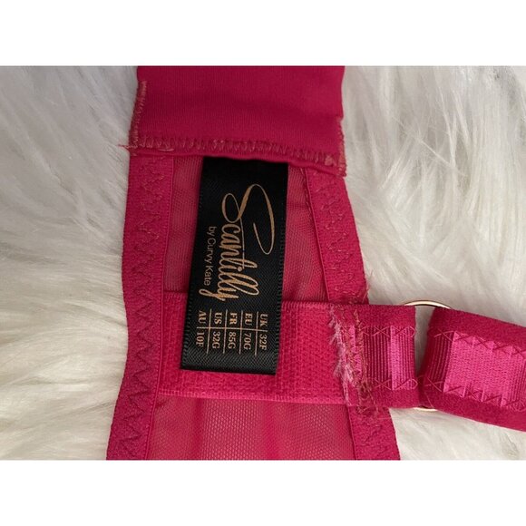 Chic Lace Underwire Bra in Vibrant Pink - Picture 5 of 8